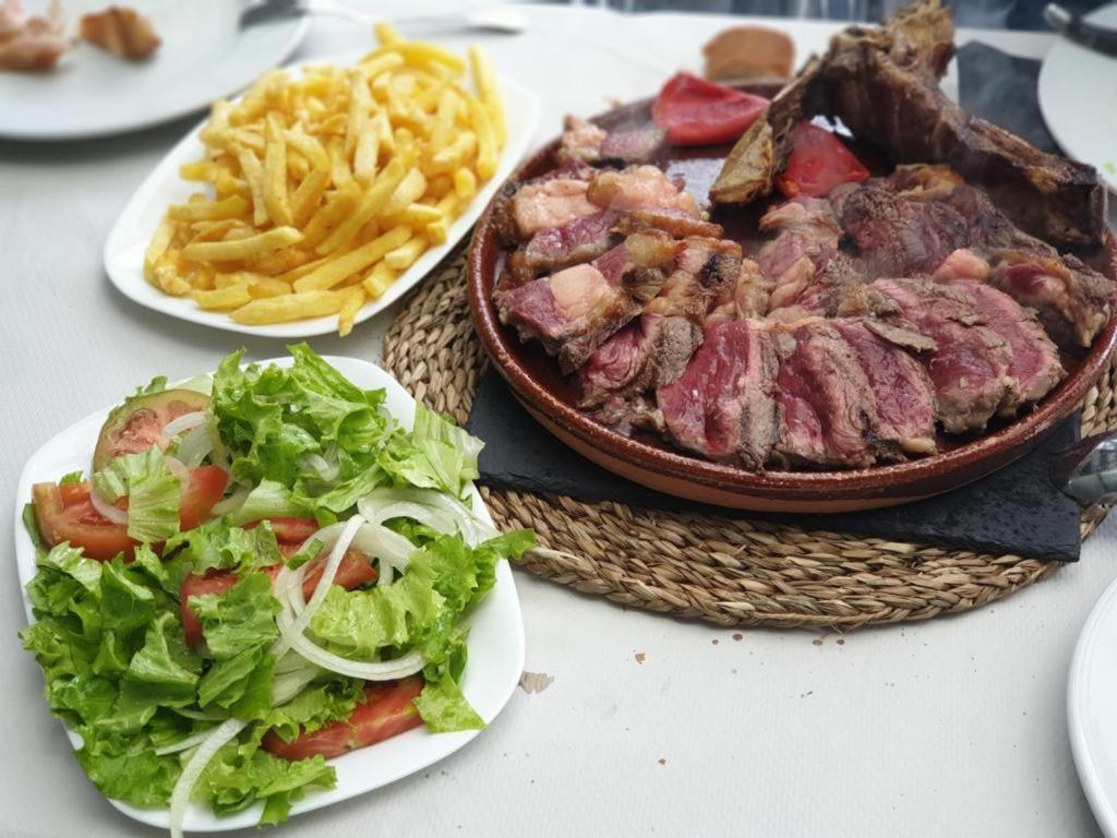 Hostal Cid Ourense Buitenkant foto
