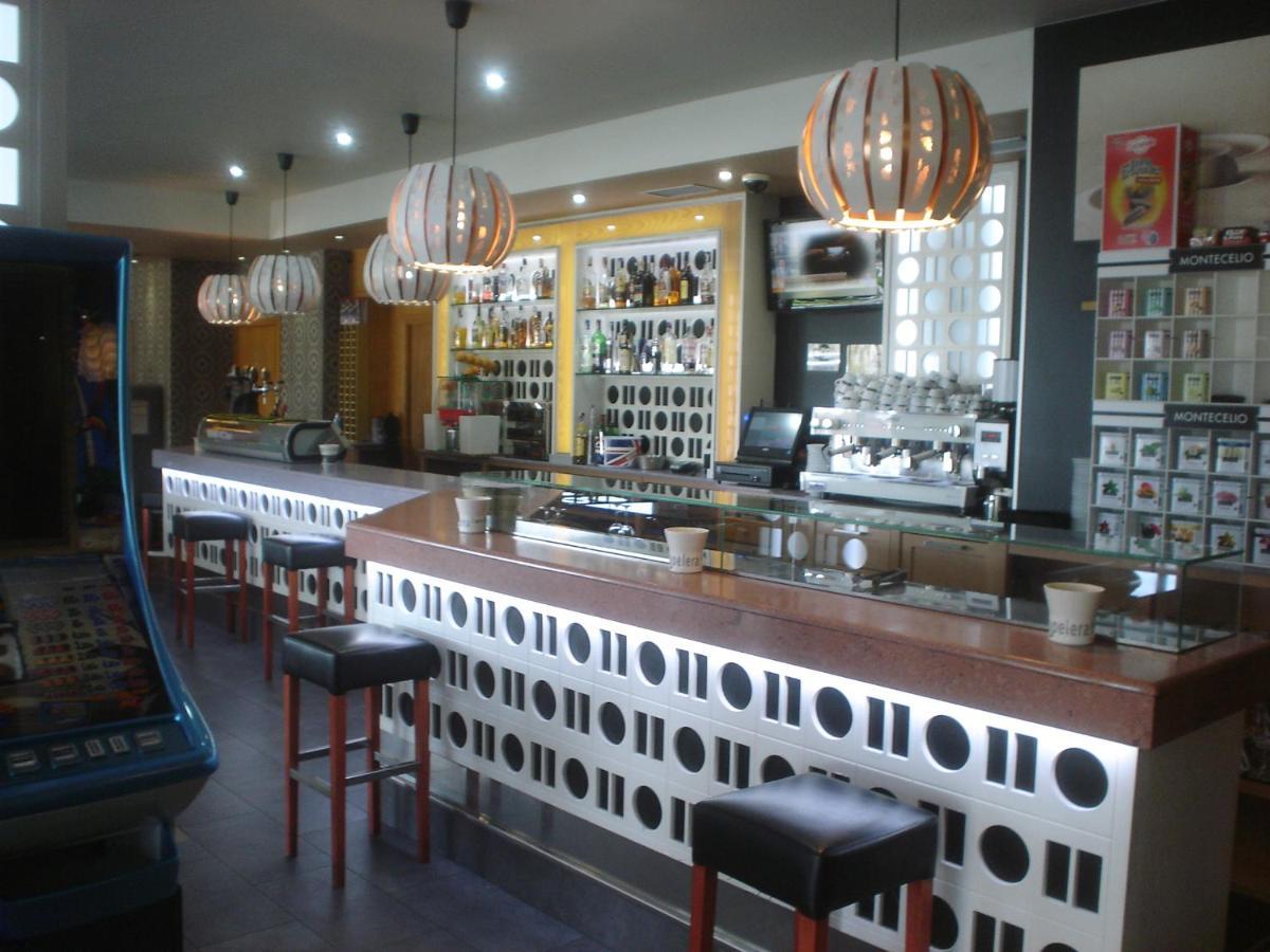 Hostal Cid Ourense Buitenkant foto